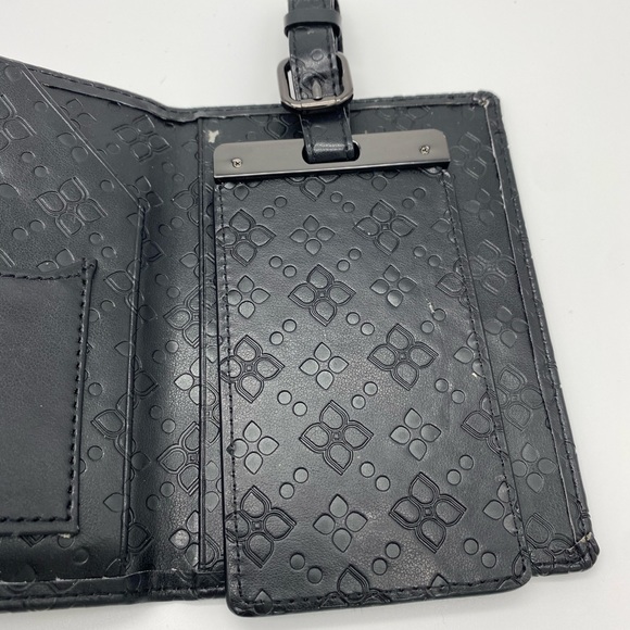 ☘️5 for $40☘️ BCBGMAXAZRIA Black Fold-over Card Holder with Luggage Tag NWT - Picture 5 of 12